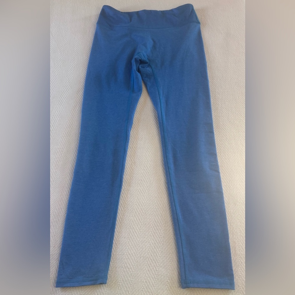 ISLA MOVEMENT High Rise Blue Athletic Leggings - M
NWOT